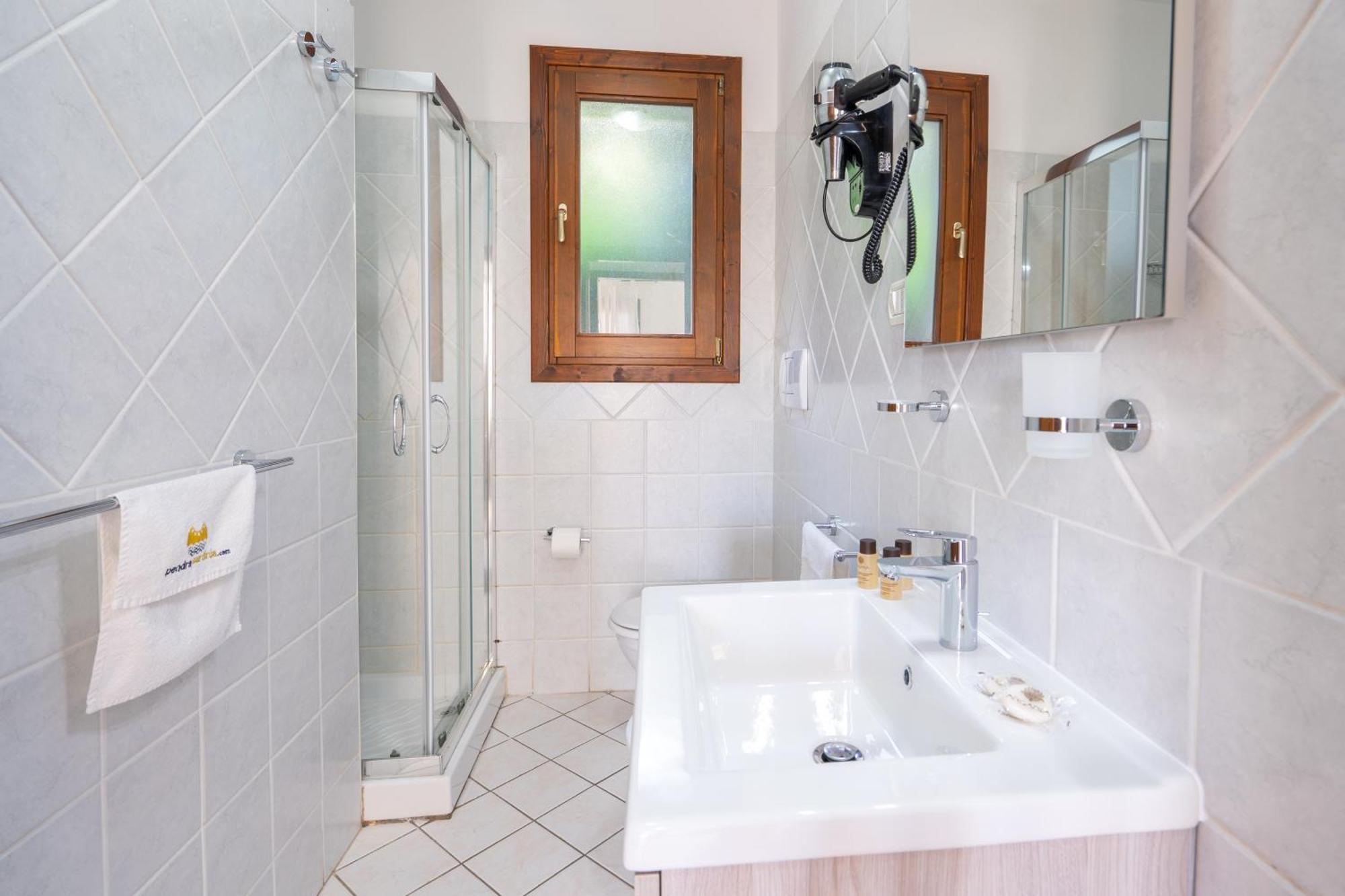 Il Borgo Di Badesi Aparthotel Ngoại thất bức ảnh