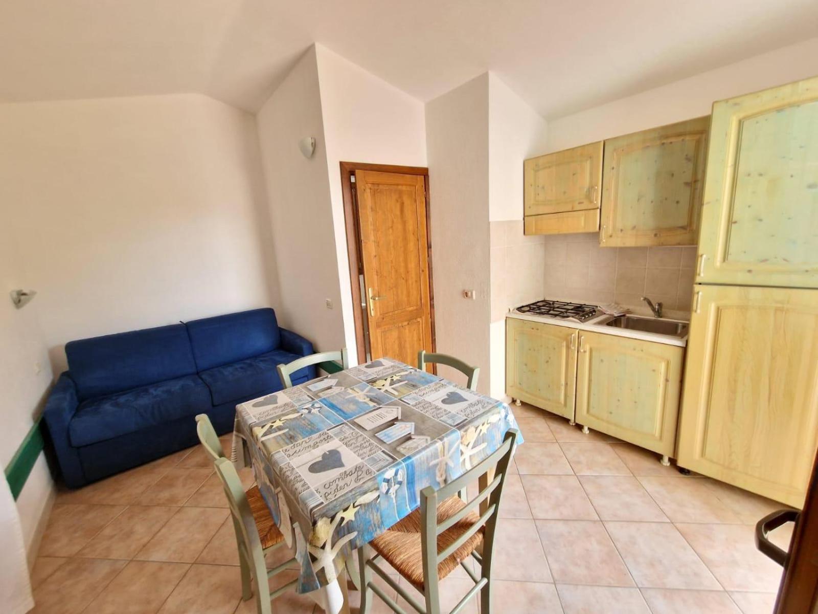 Il Borgo Di Badesi Aparthotel Ngoại thất bức ảnh