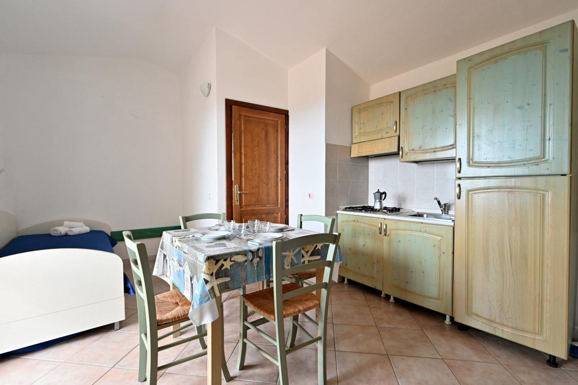 Il Borgo Di Badesi Aparthotel Ngoại thất bức ảnh