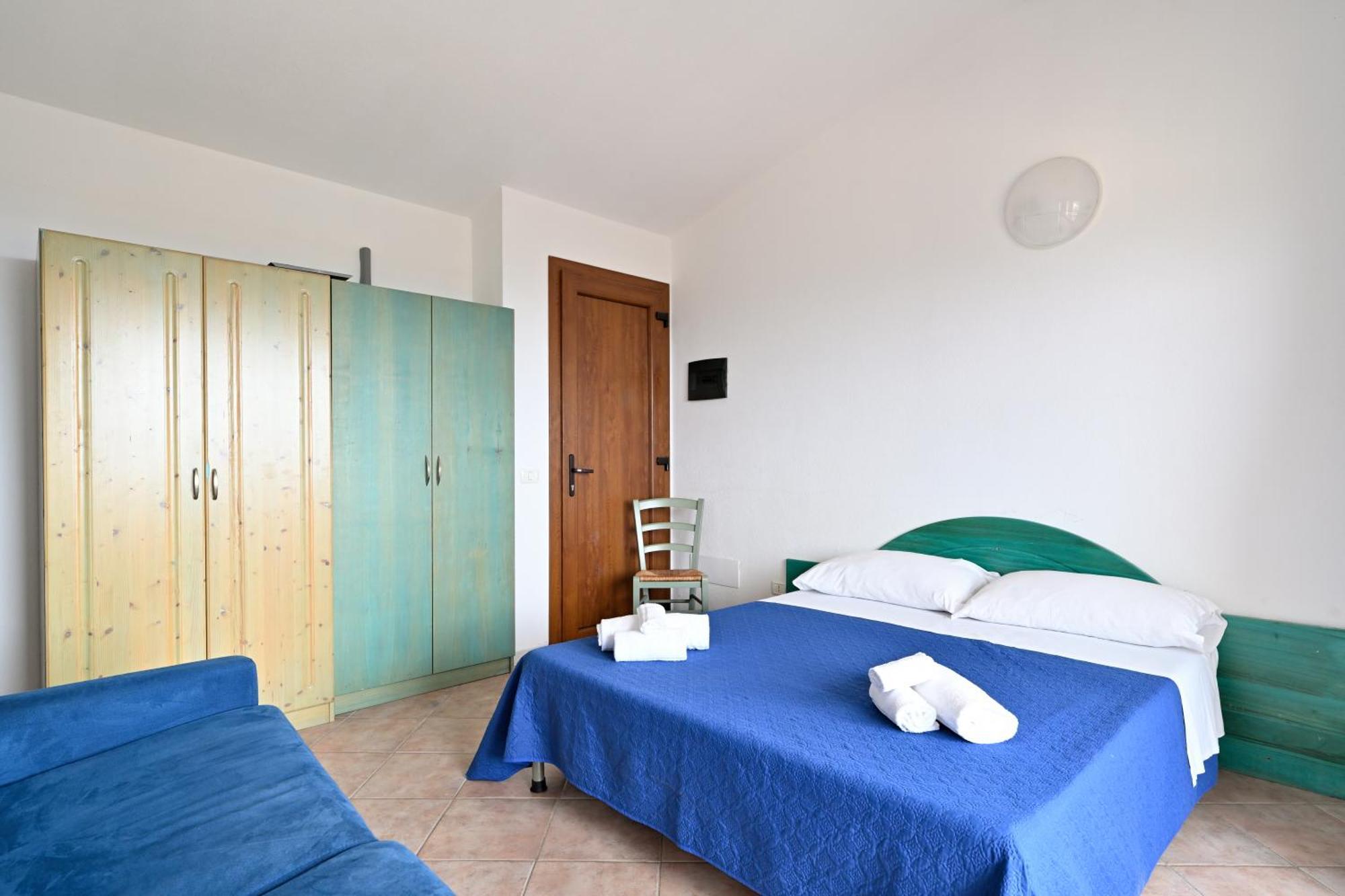 Il Borgo Di Badesi Aparthotel Ngoại thất bức ảnh